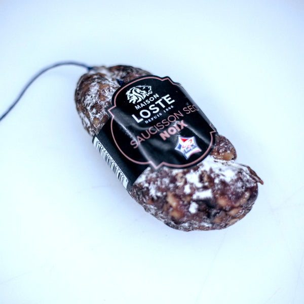 Dry sausage whith walnuts